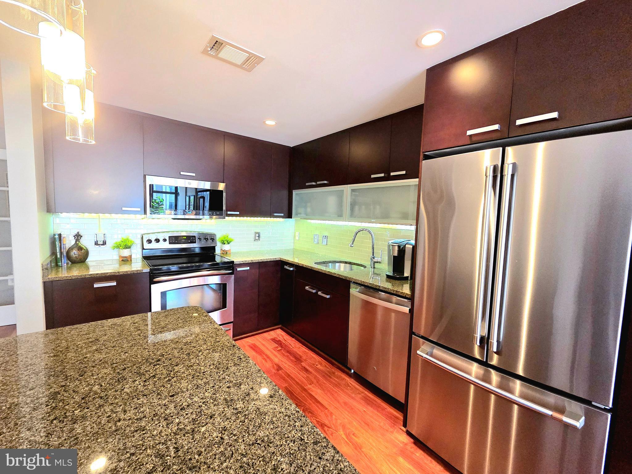 1010 MASSACHUSETTS AVE NW #1105