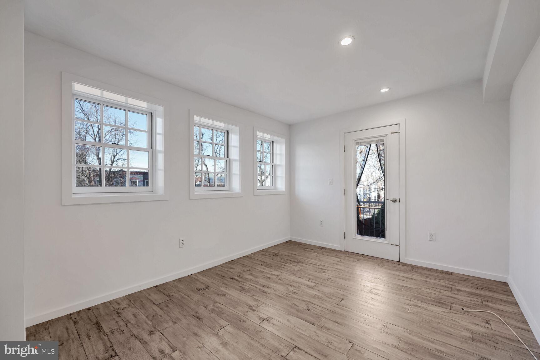 125 NEW YORK AVE NW #B