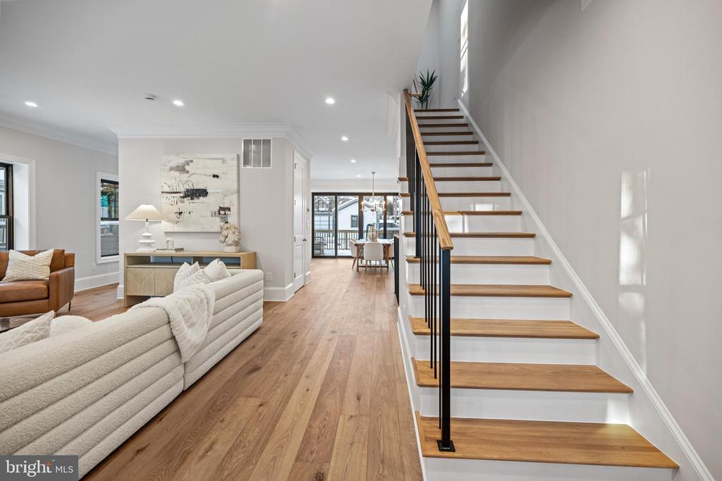1307 Gallatin St NW