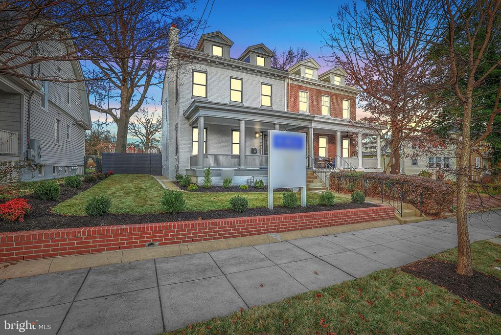 1307 Gallatin St NW