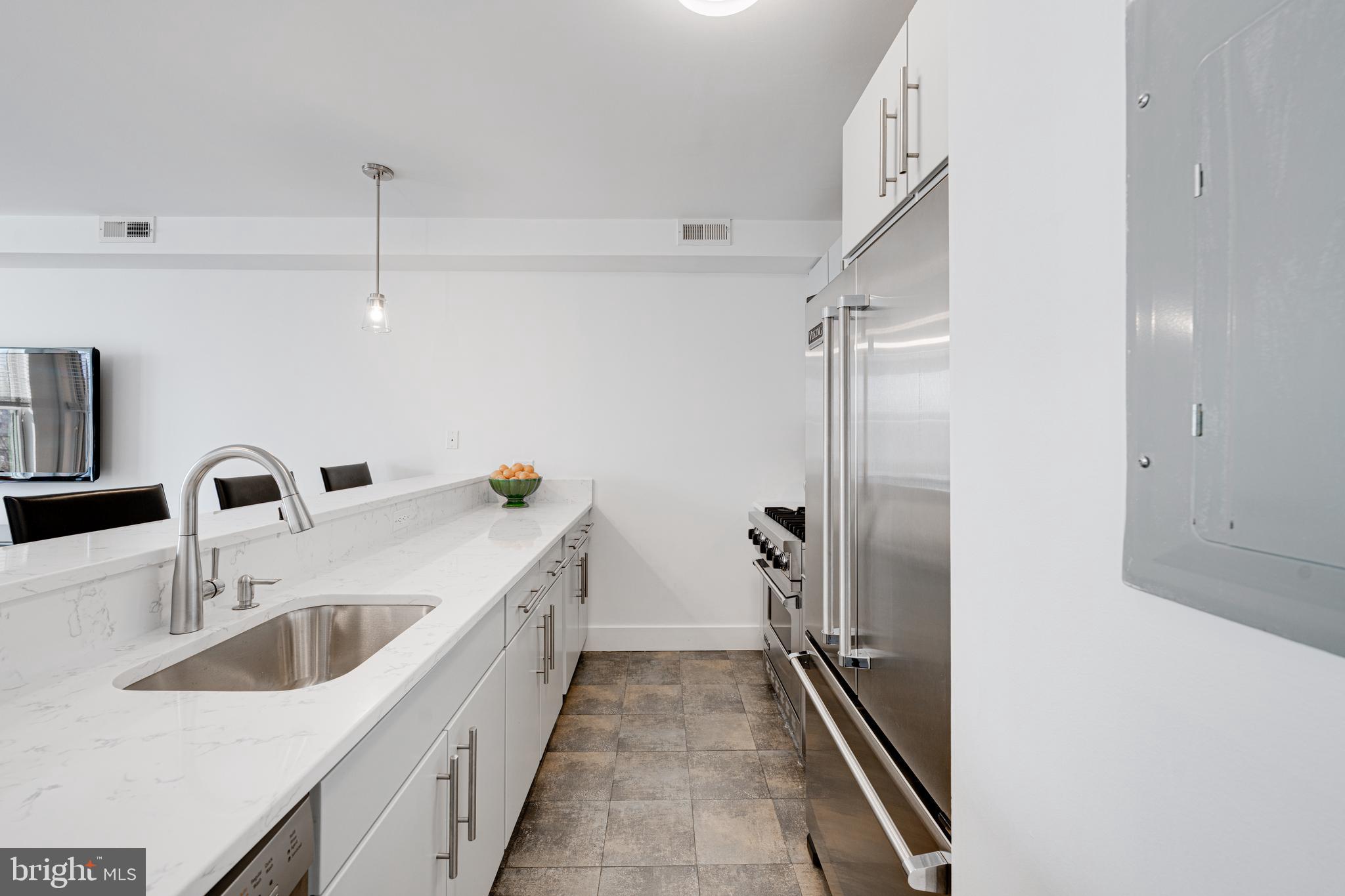 1618 11th St NW #201