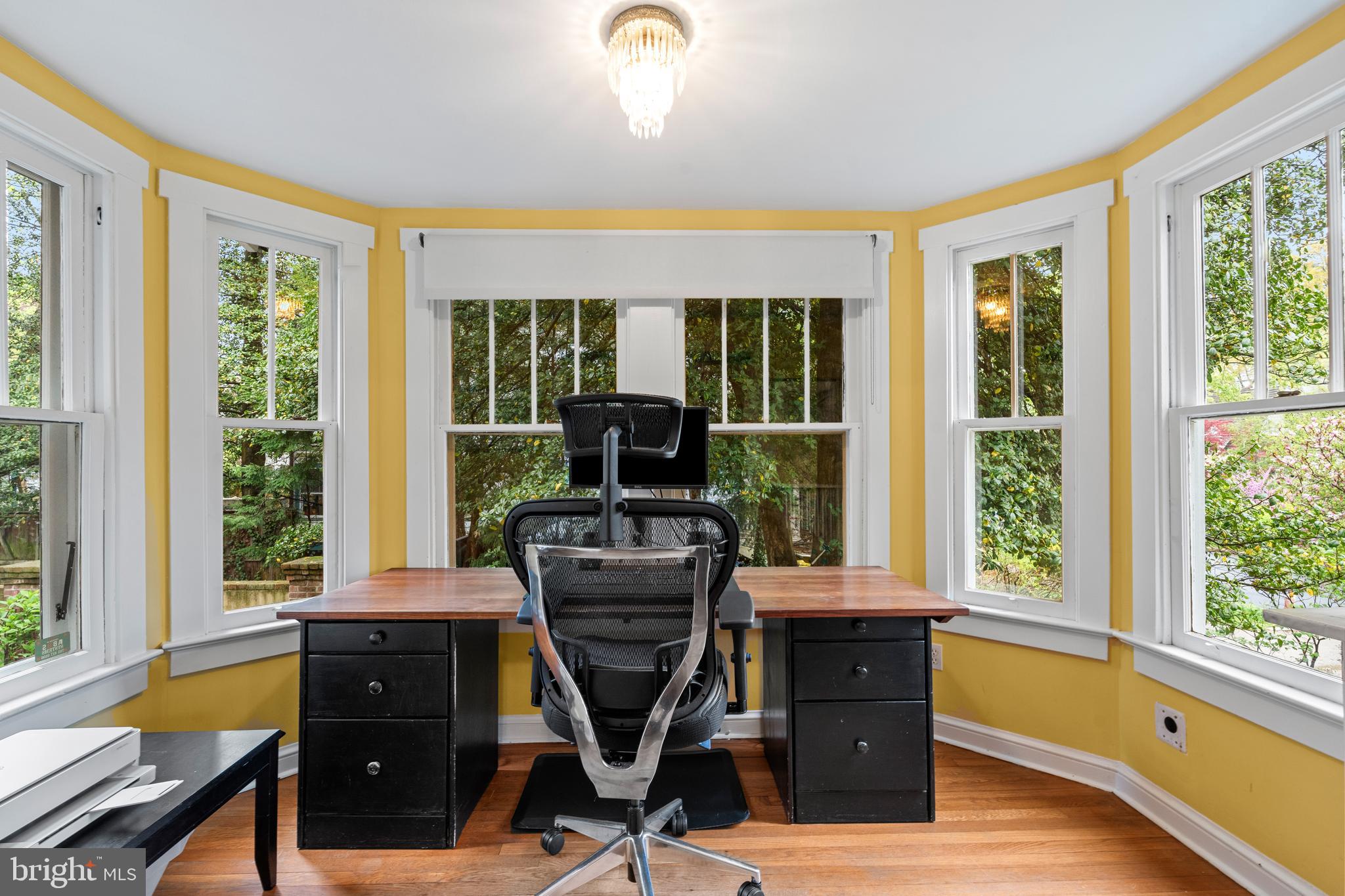 5725 SHERIER PLACE NW