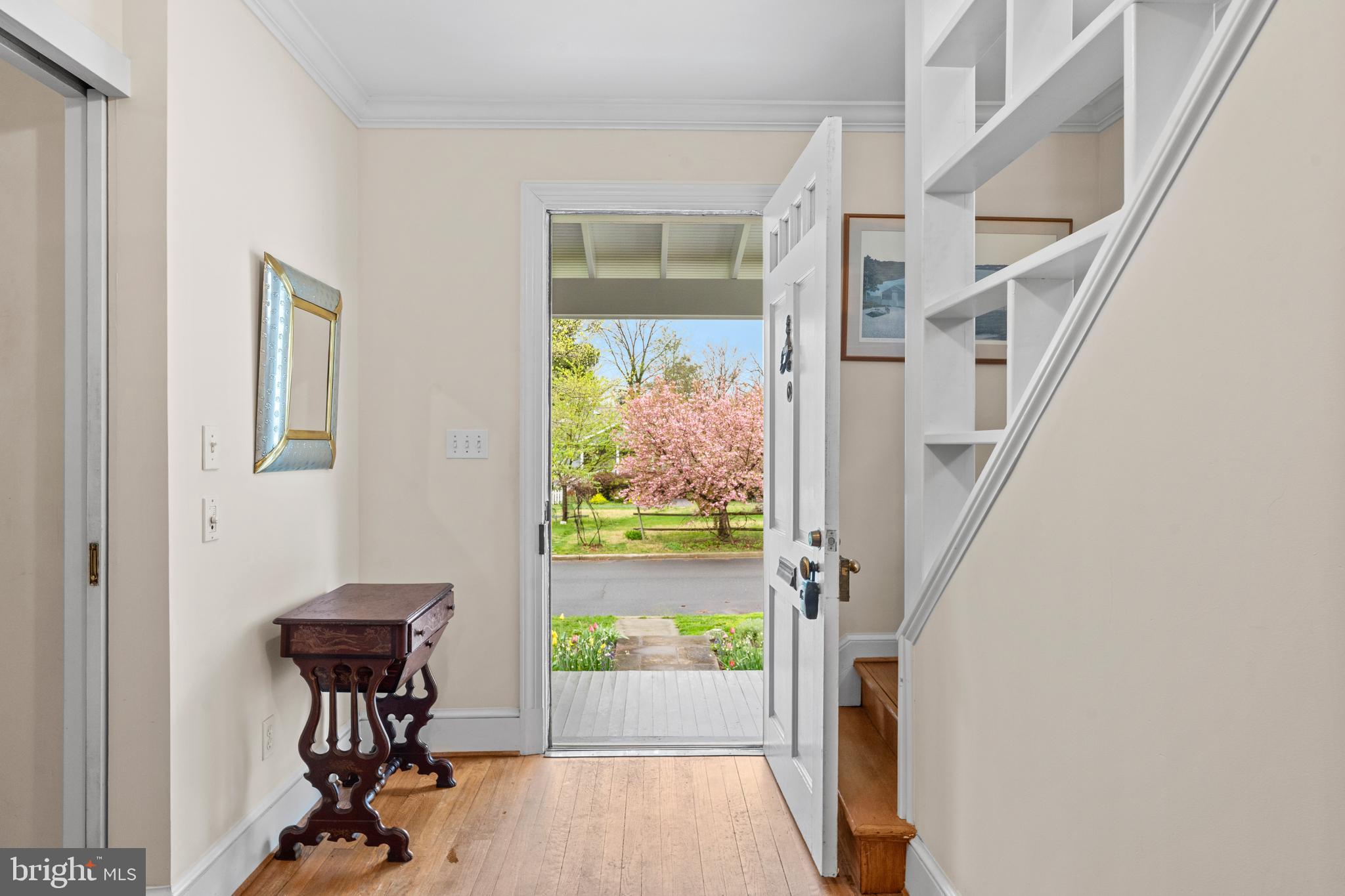 5725 SHERIER PLACE NW