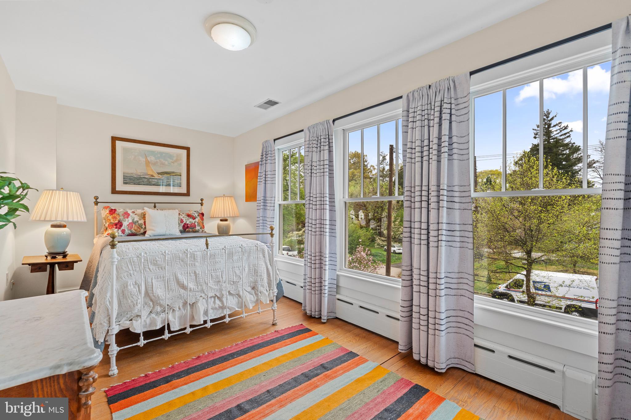 5725 SHERIER PLACE NW