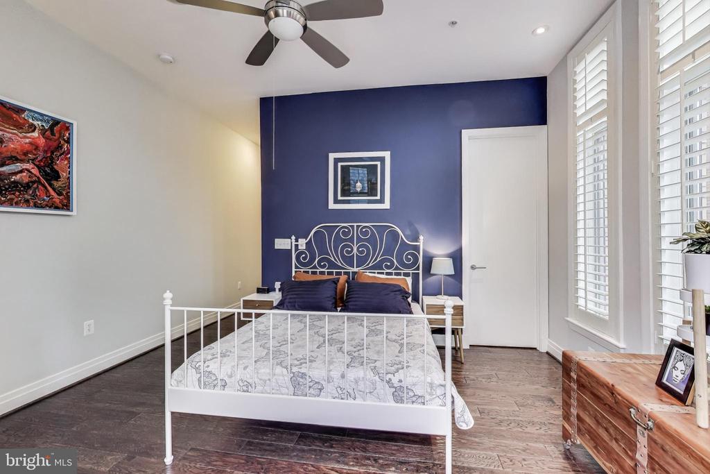 1307 Clifton St NW #22