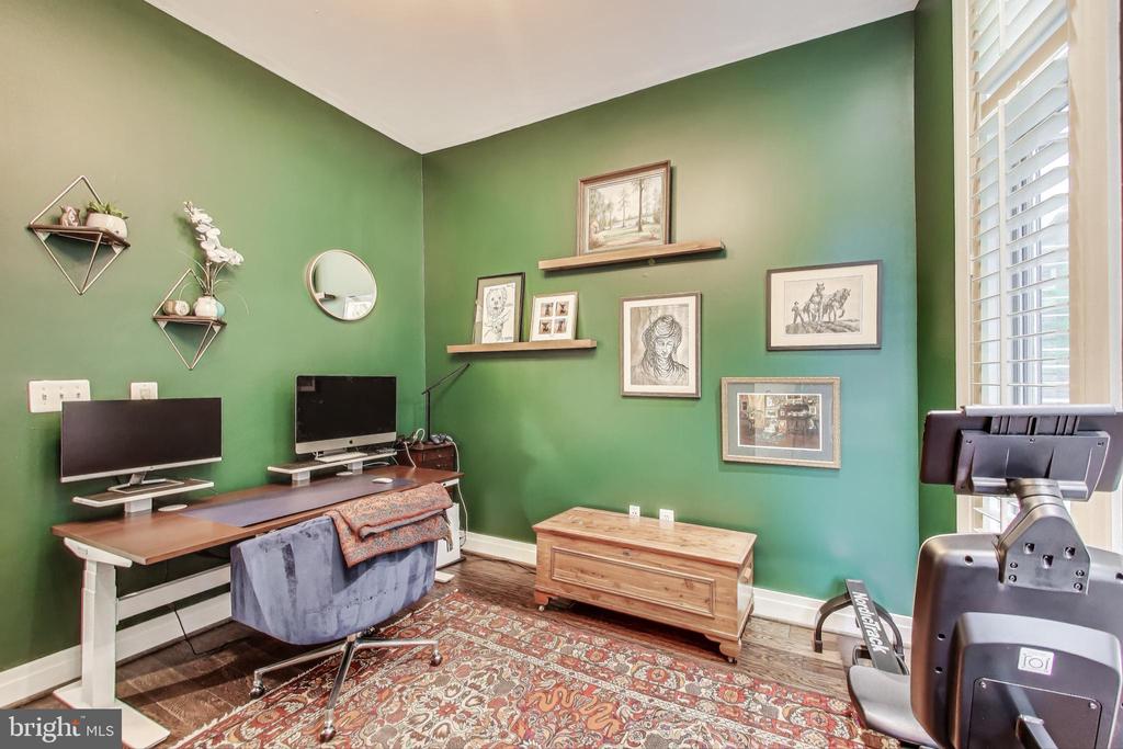 1307 Clifton St NW #22