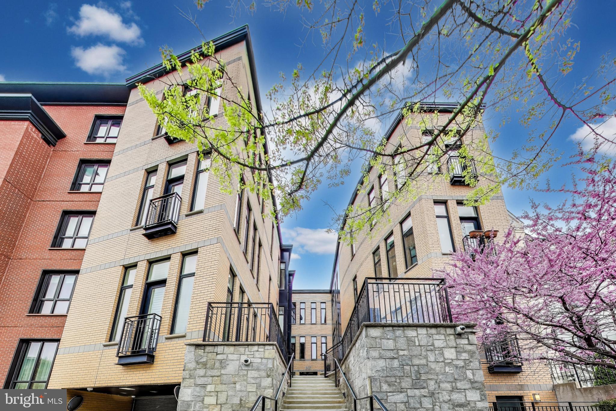 1307 Clifton St NW #22