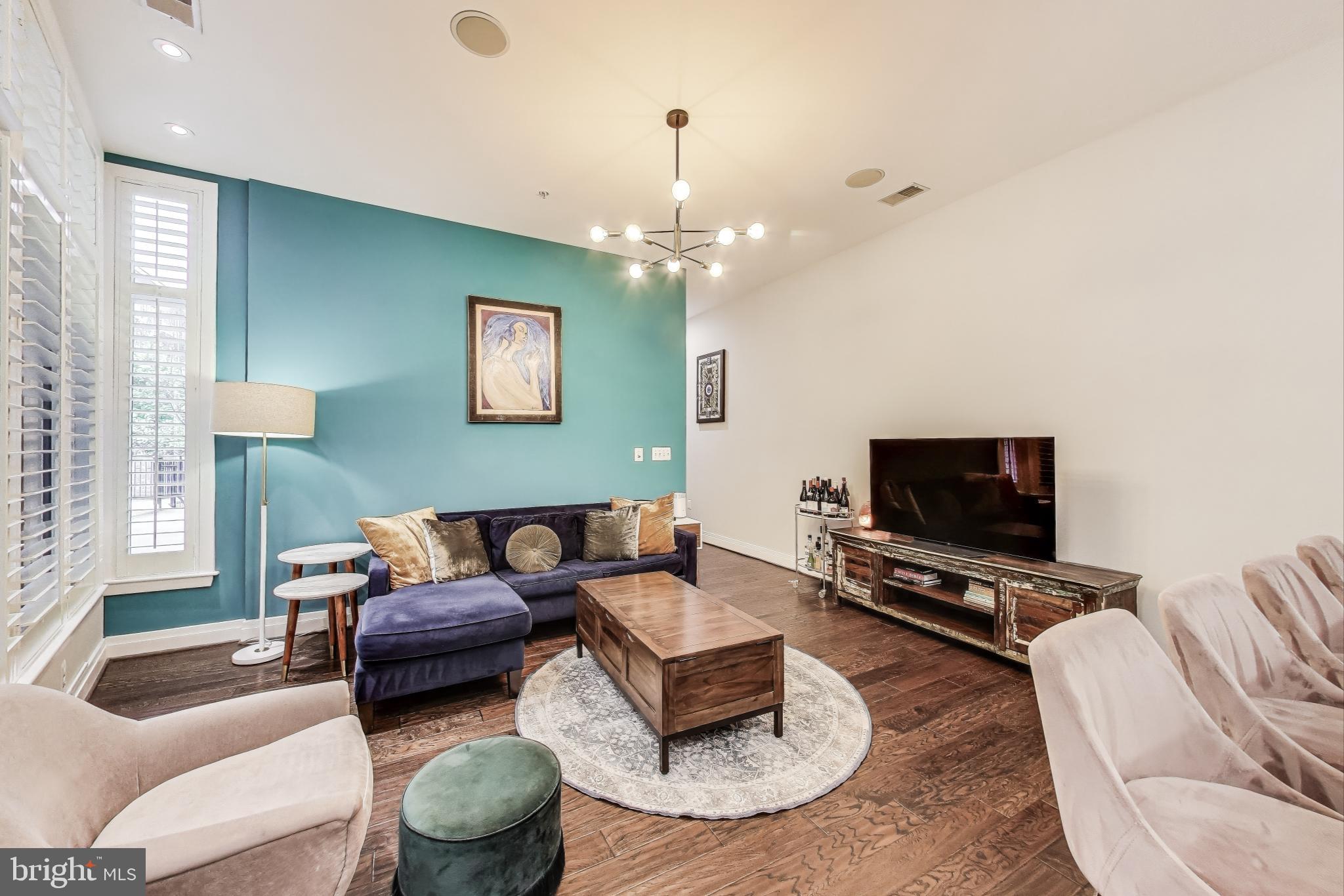 1307 Clifton St NW #22