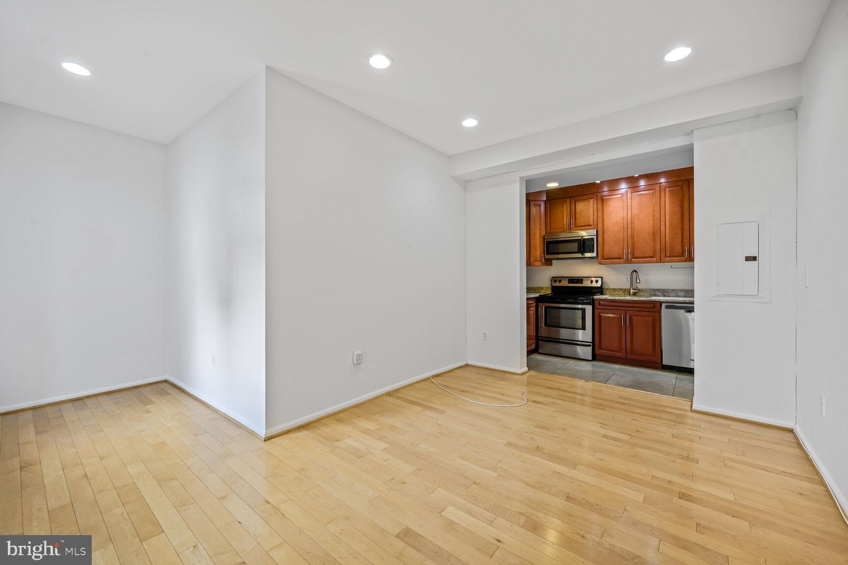 424 Q ST NW #C