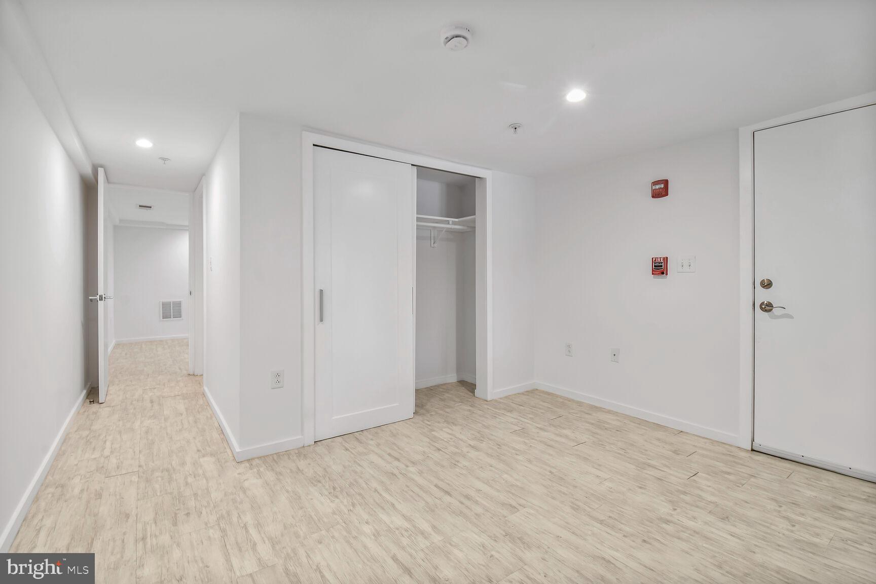 24 RHODE ISLAND AVE NE #A