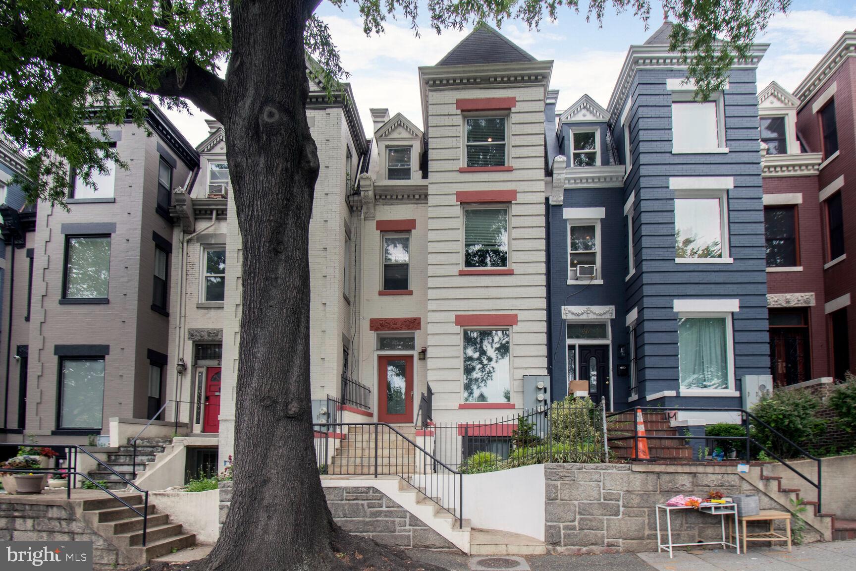 24 RHODE ISLAND AVE NE #A