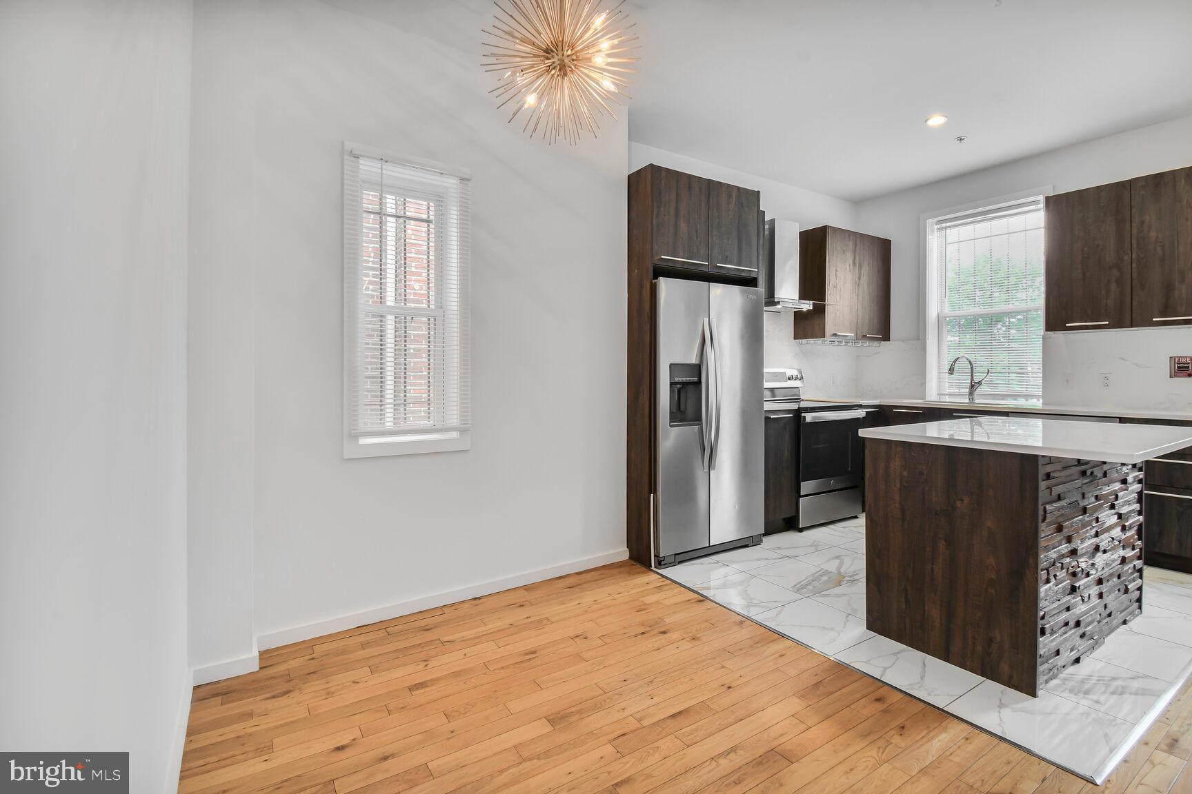 24 RHODE ISLAND AVE NE #A