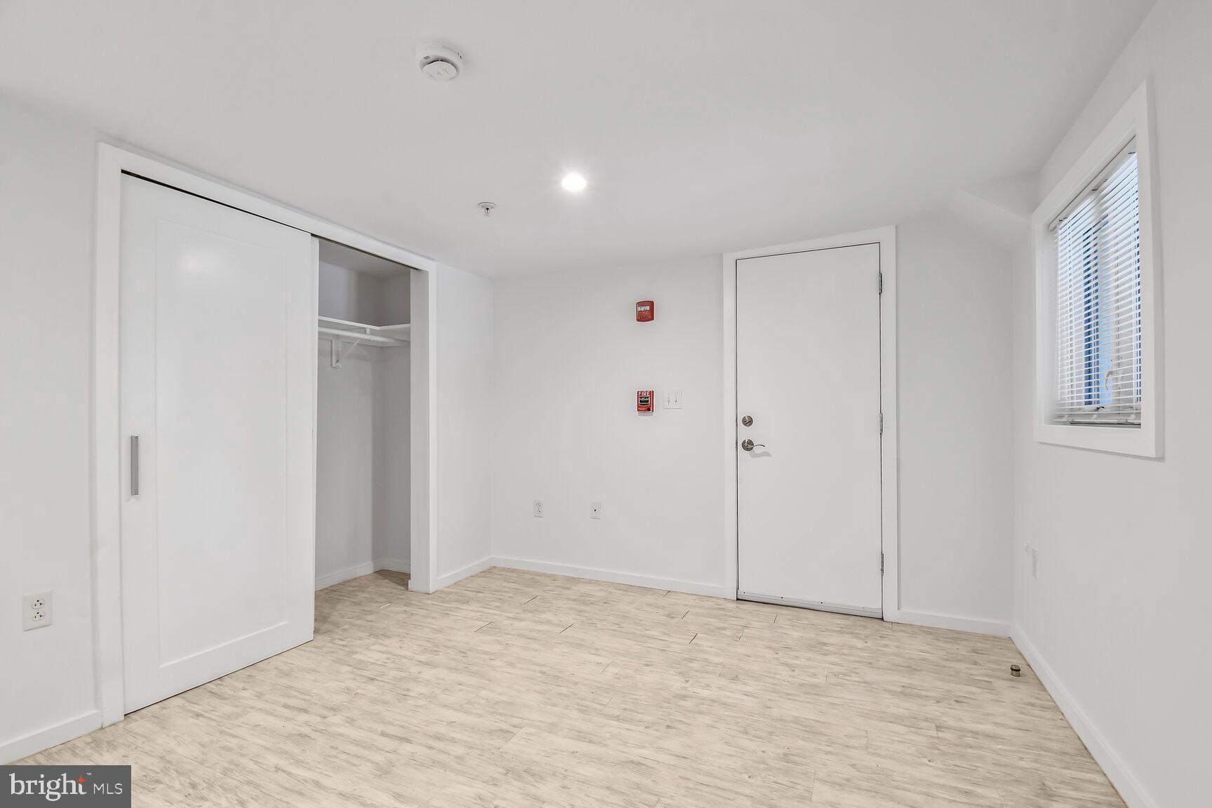 24 RHODE ISLAND AVE NE #A