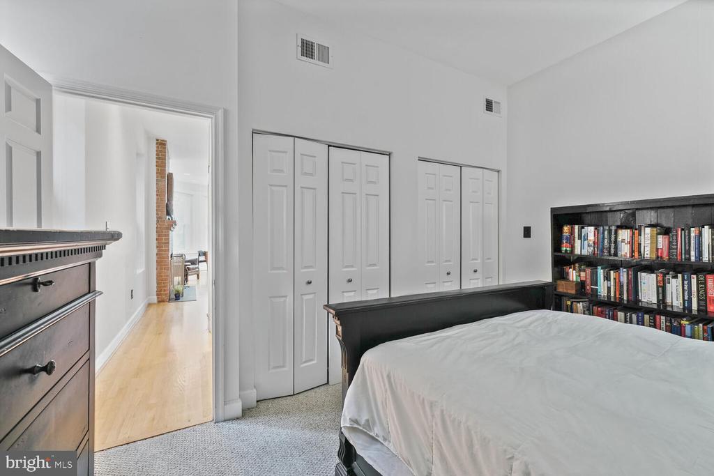 1421 T St NW #5