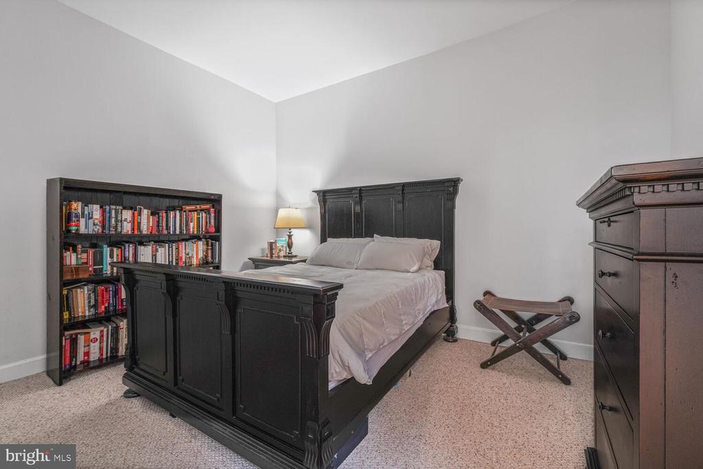 1421 T St NW #5