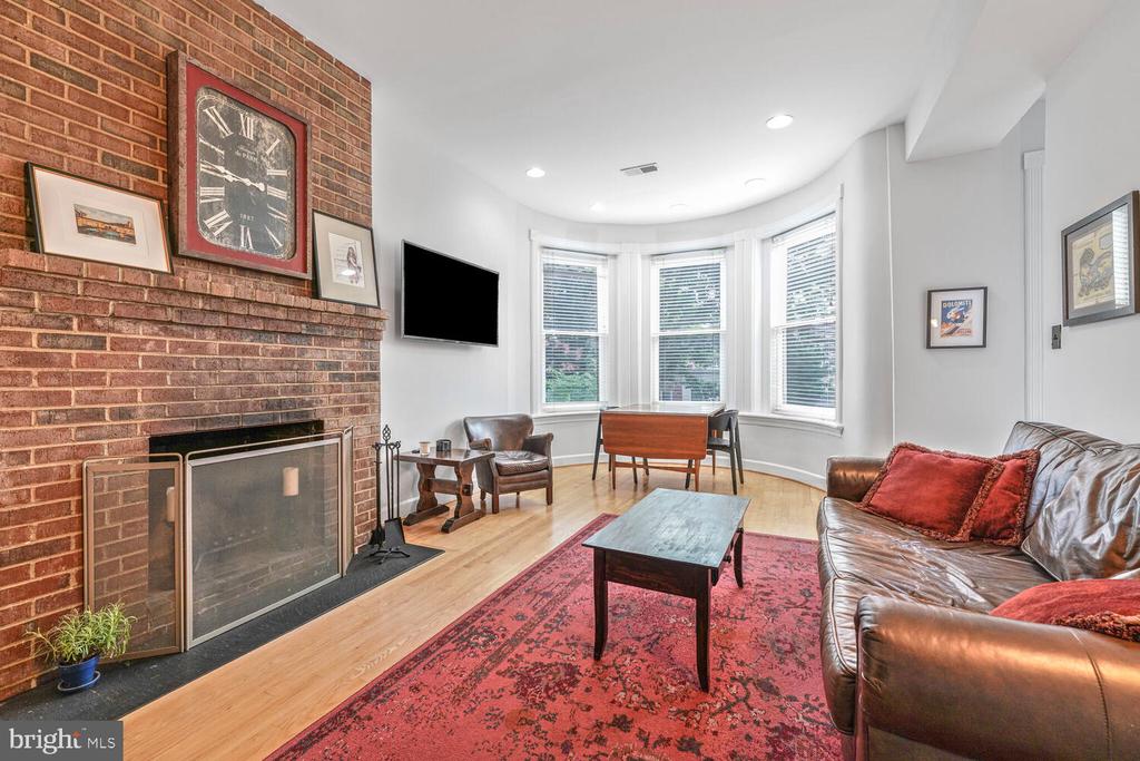1421 T St NW #5