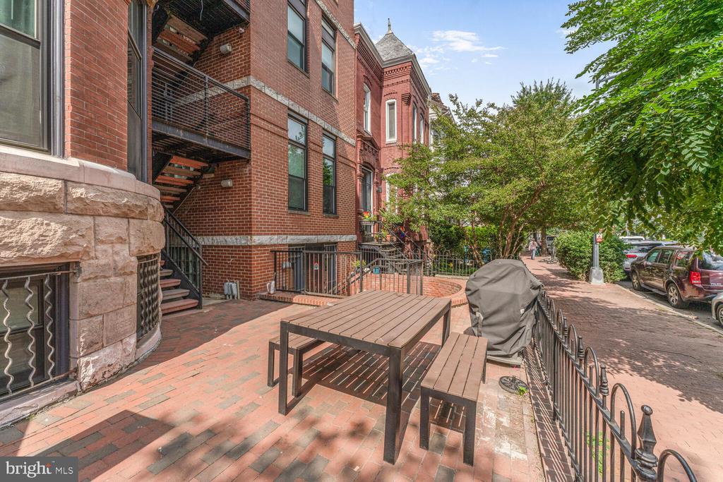 1421 T St NW #5