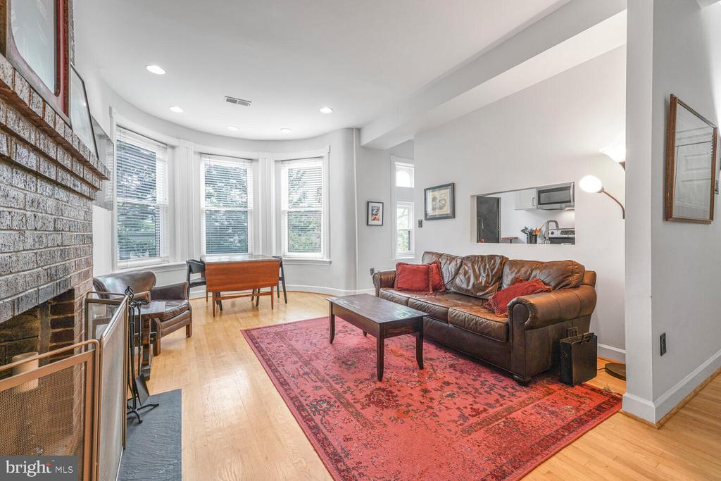 1421 T St NW #5