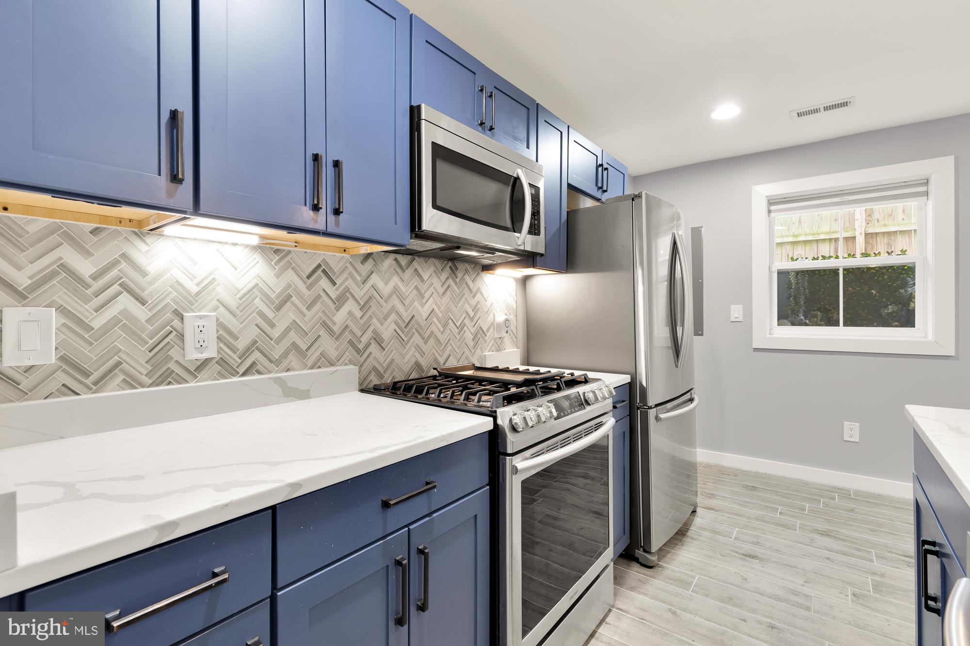 909 WEBSTER ST NW #1