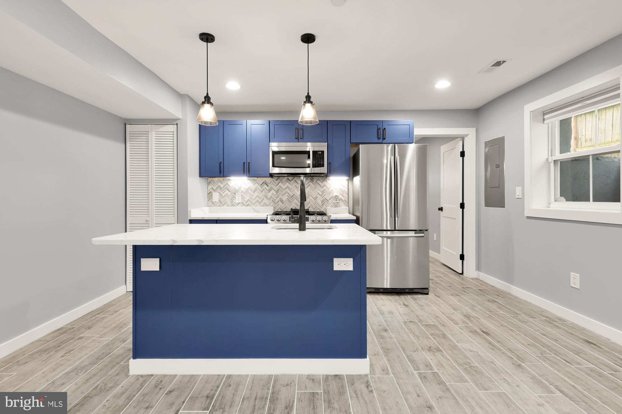 909 WEBSTER ST NW #1