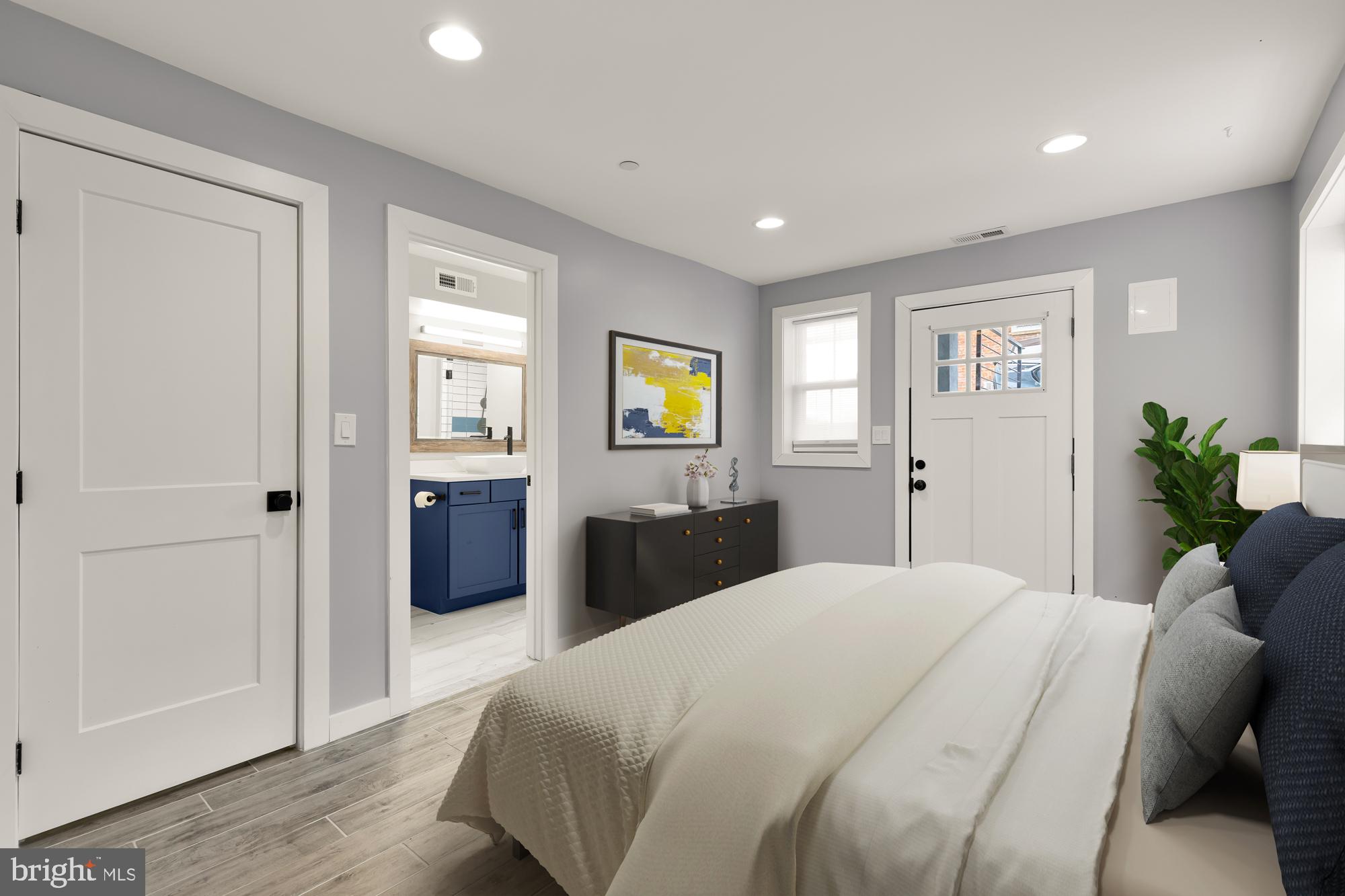 909 WEBSTER ST NW #1