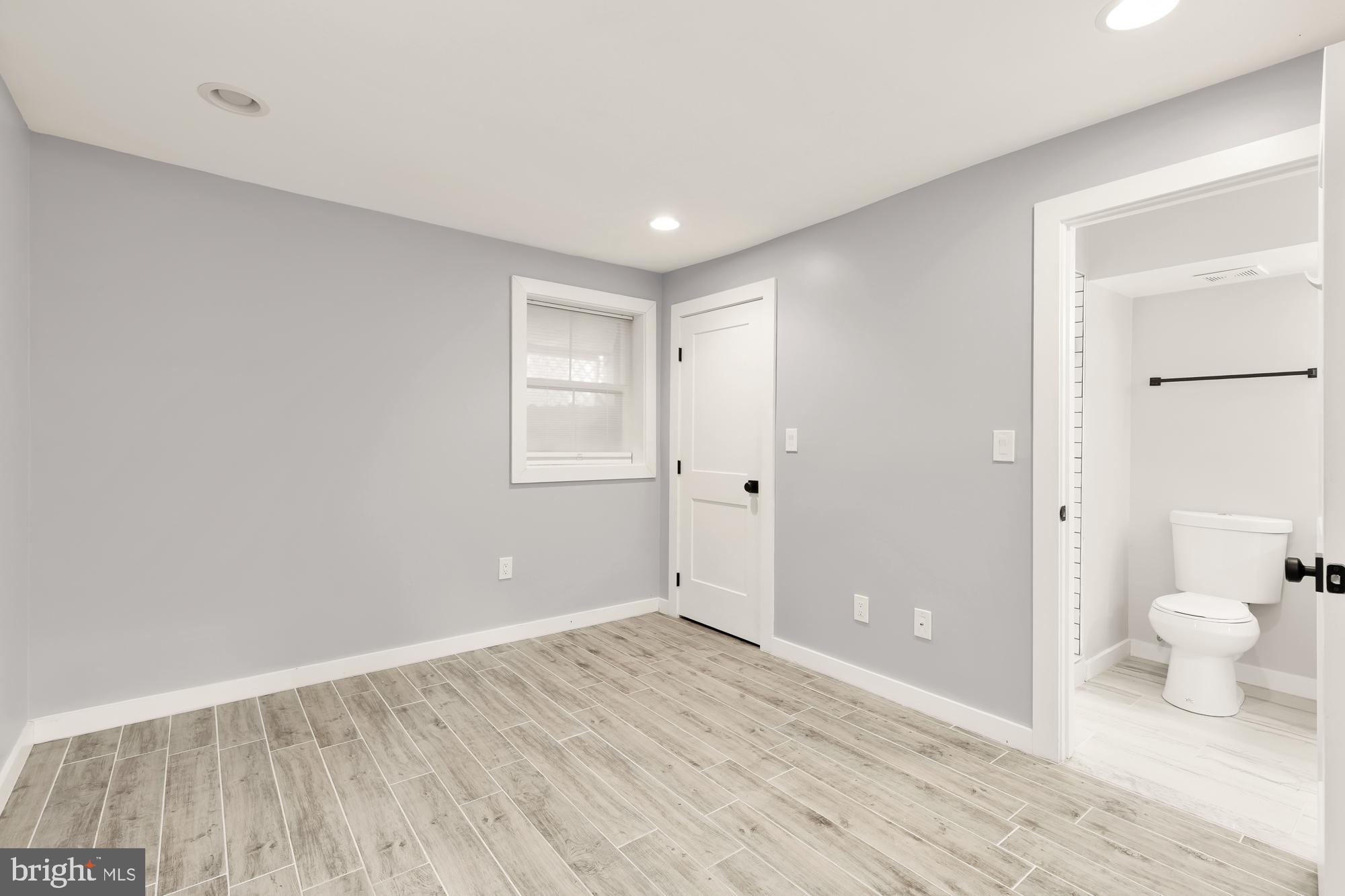 909 WEBSTER ST NW #1