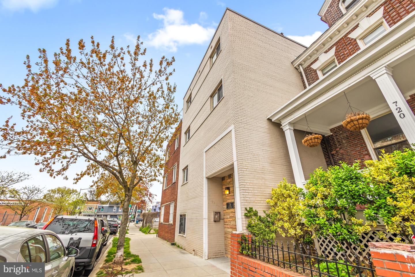 718 Park Rd NW #3
