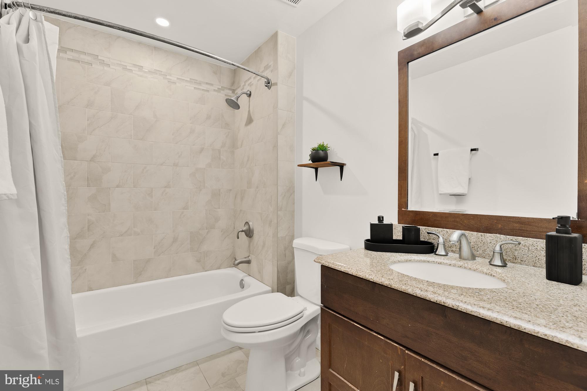 2004 11th St NW #124