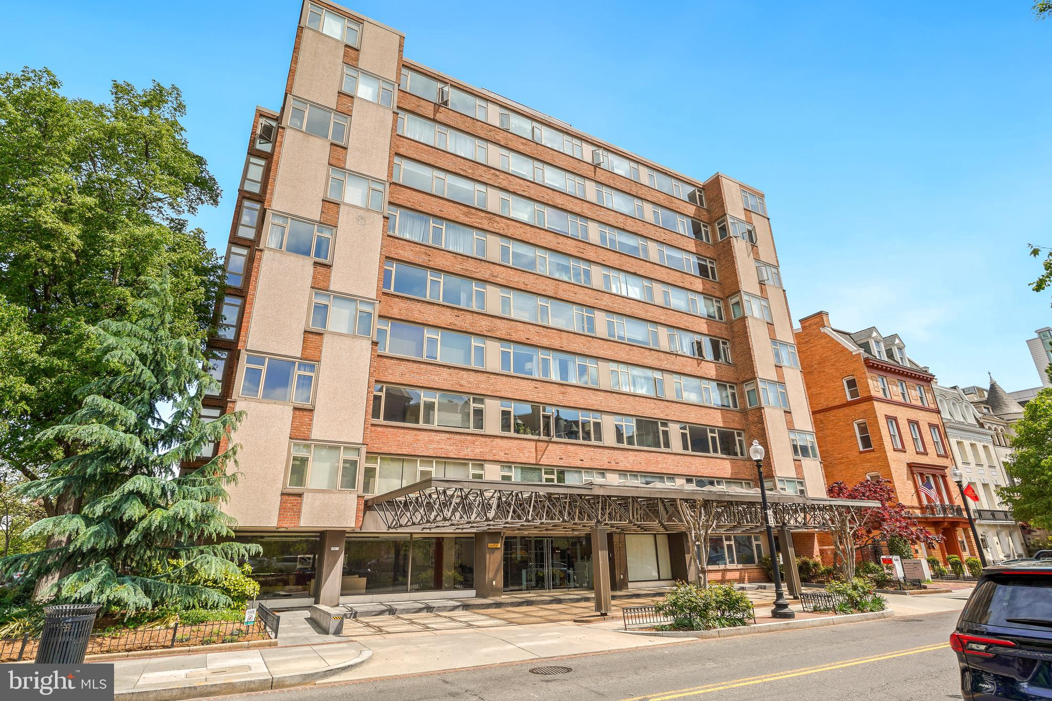 1545 18TH ST NW #215