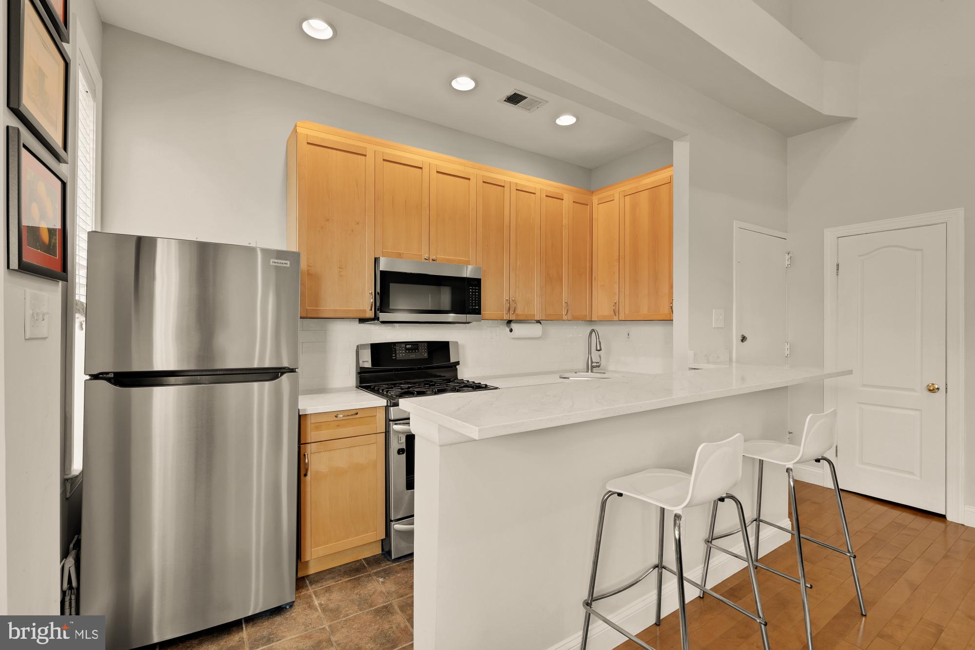 1933 18TH STREET NW 304