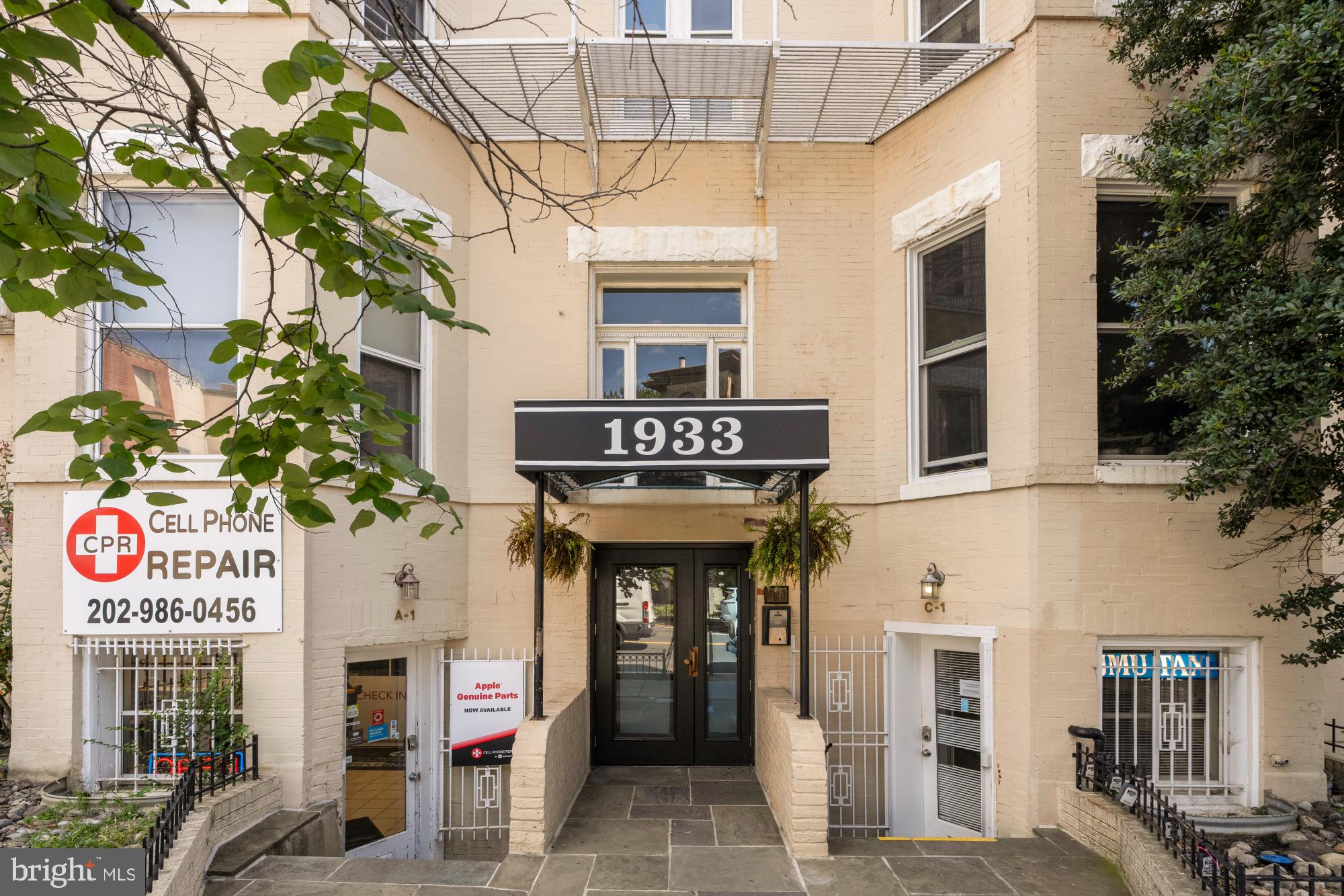 1933 18TH STREET NW 304