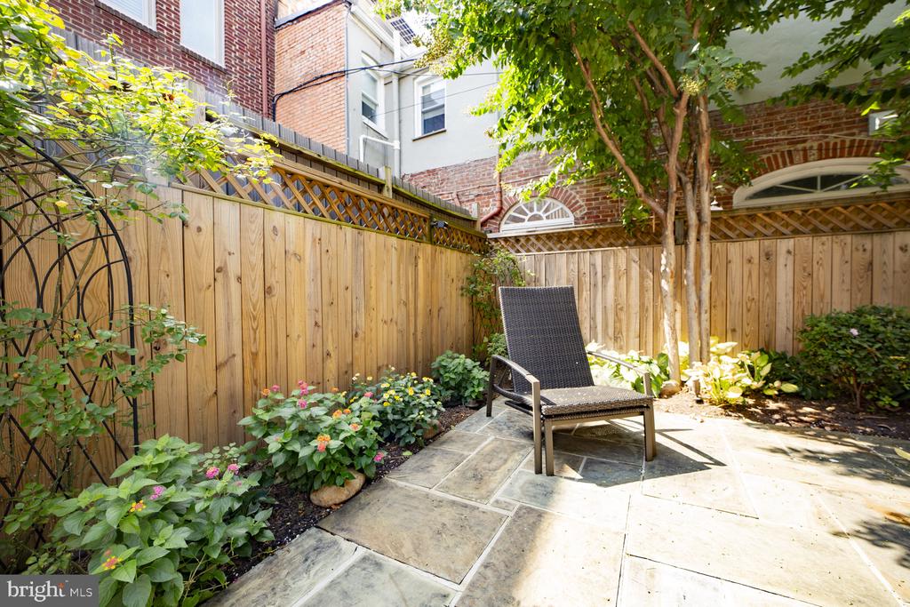 1530 15TH STREET NW