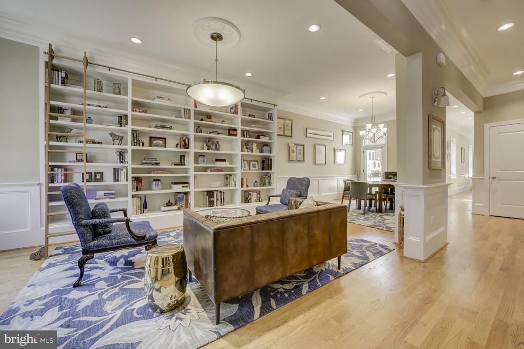 1530 15TH STREET NW