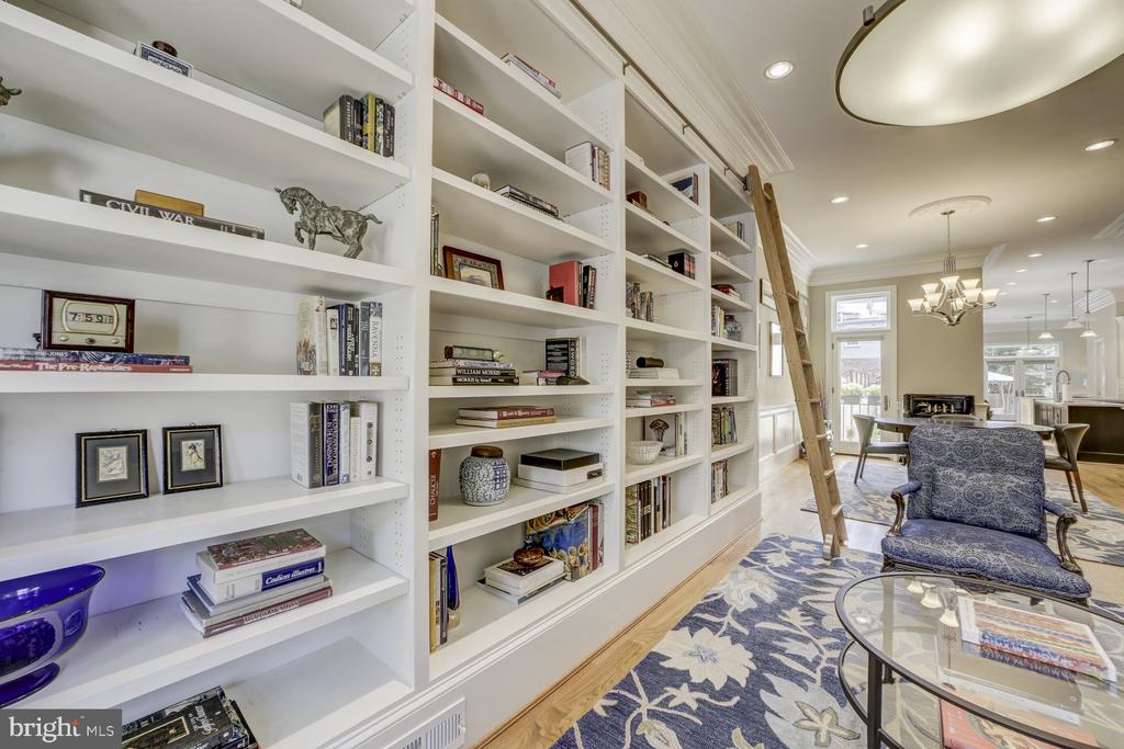 1530 15TH STREET NW