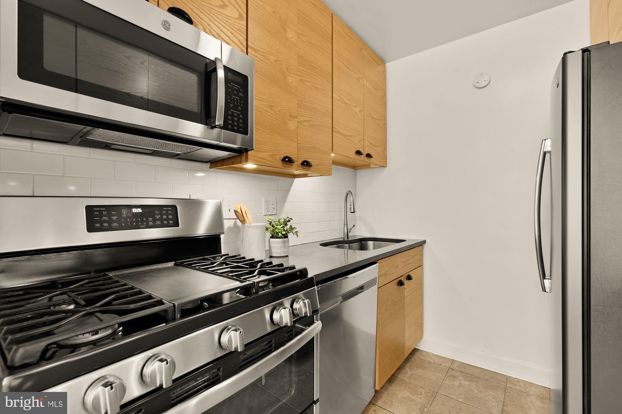 2400 41ST STREET NW 502