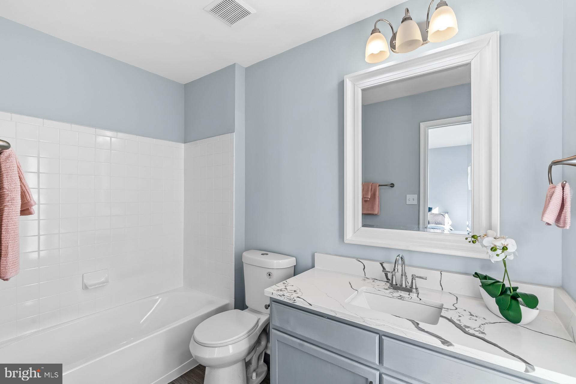 1753 TOBIAS DRIVE SE