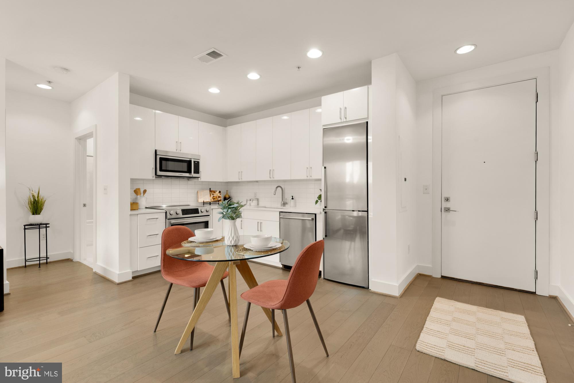 1500 PENNSYLVANIA AVENUE SE 305