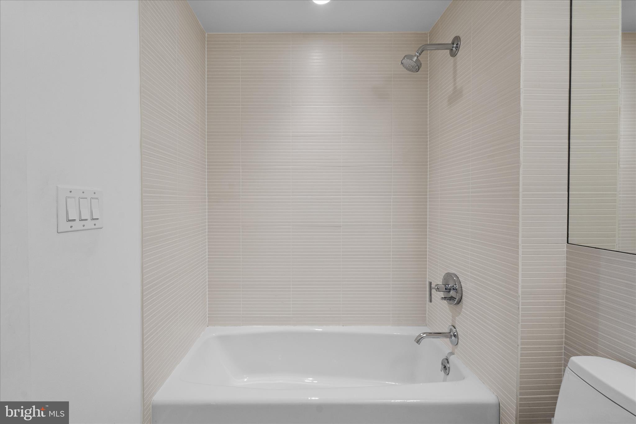 2818 CONNECTICUT AVENUE NW 104