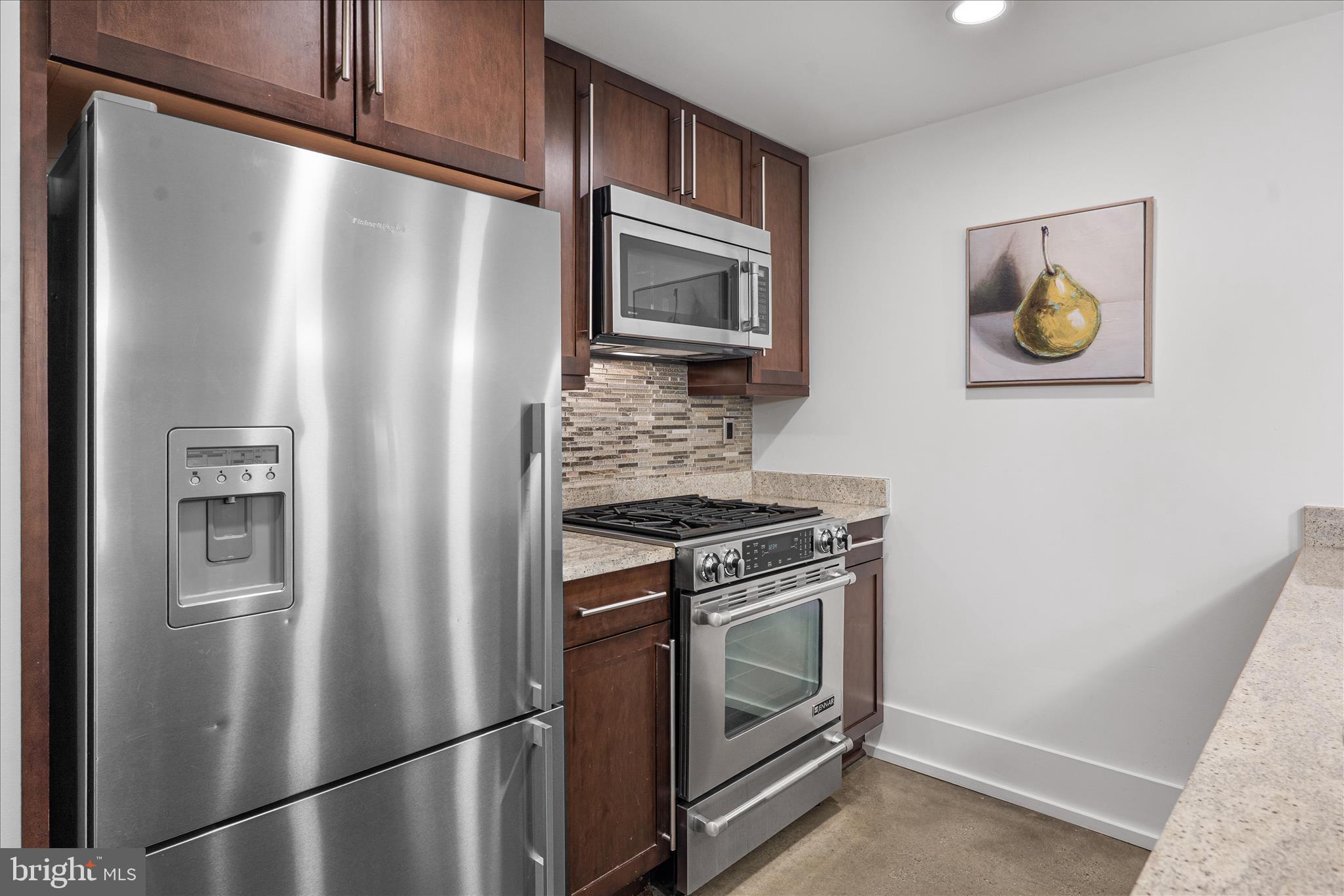 2818 CONNECTICUT AVENUE NW 104