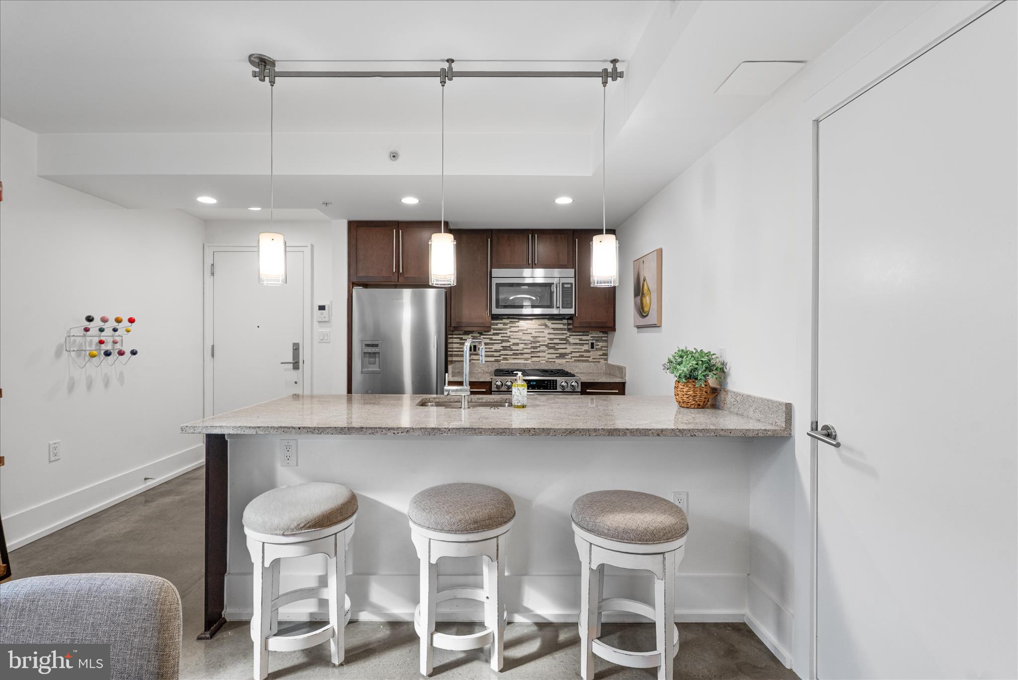 2818 CONNECTICUT AVENUE NW 104