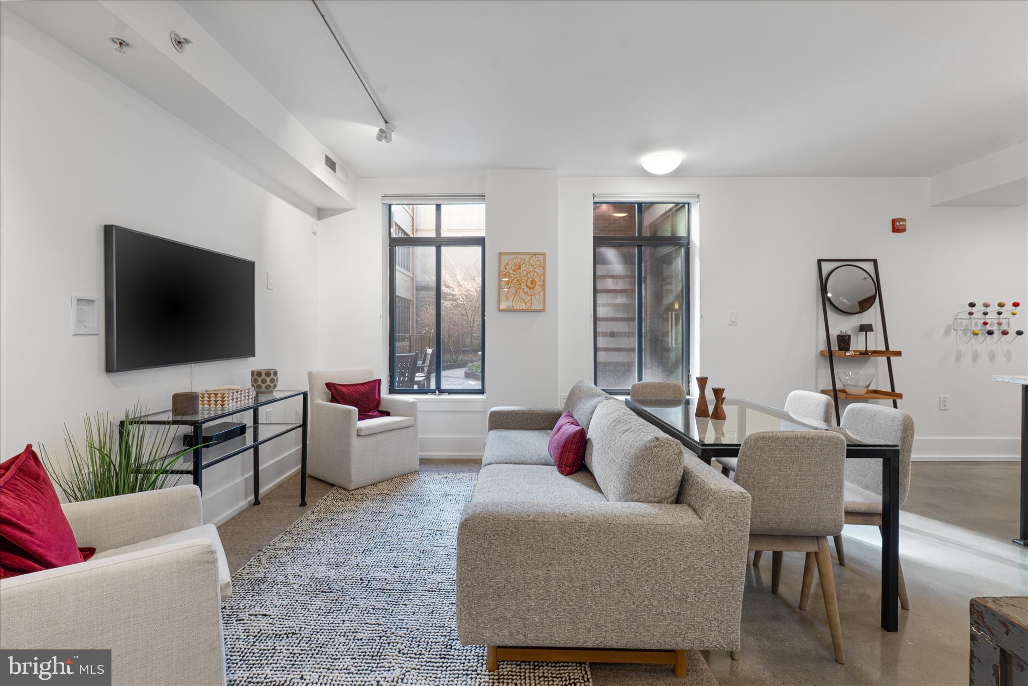 2818 CONNECTICUT AVENUE NW 104