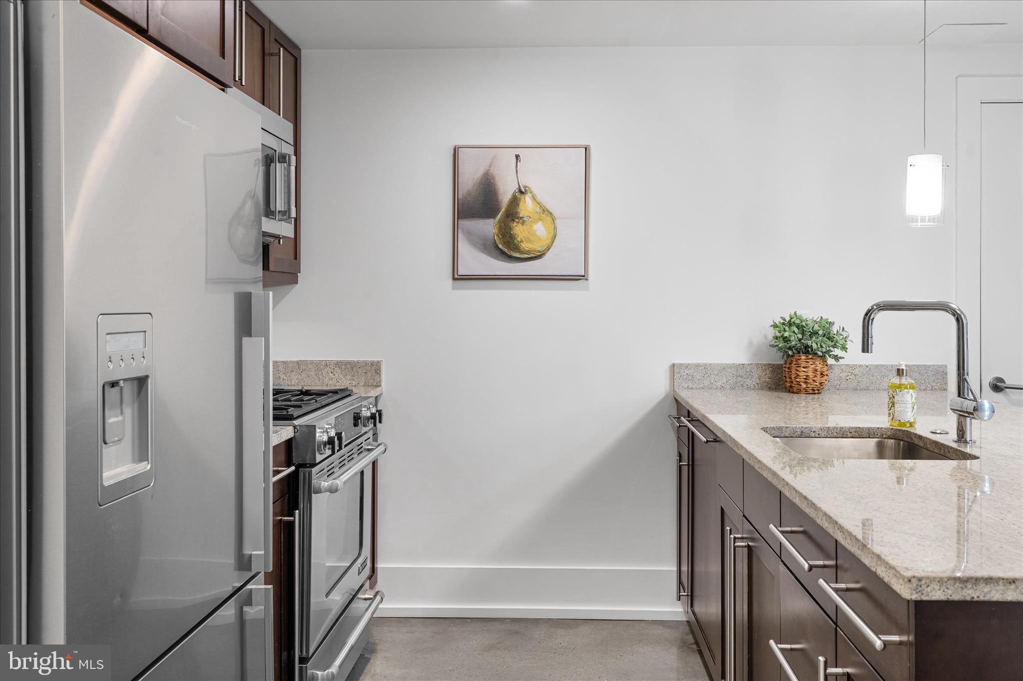 2818 CONNECTICUT AVENUE NW 104