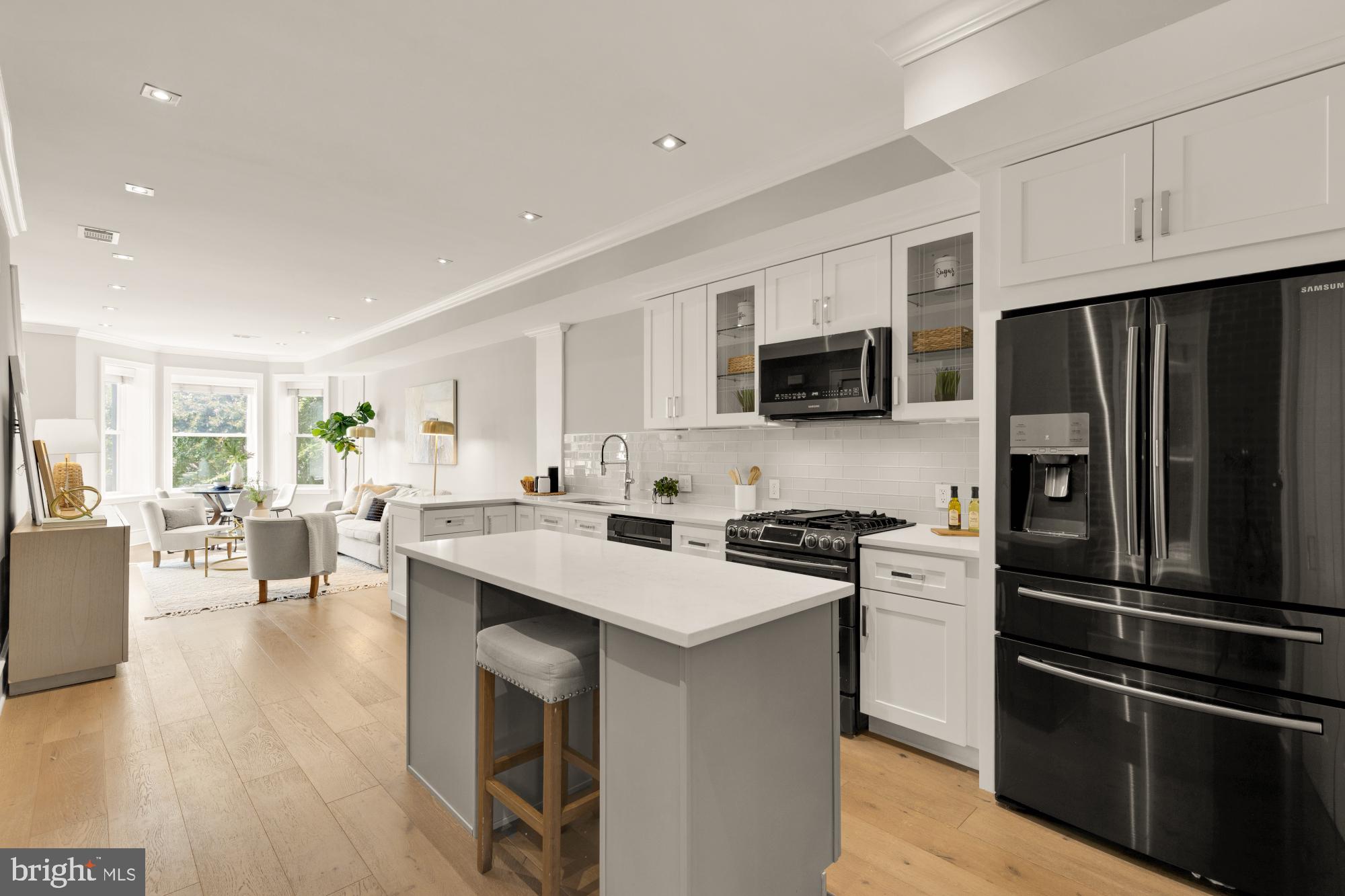 1735 1ST STREET NW 2