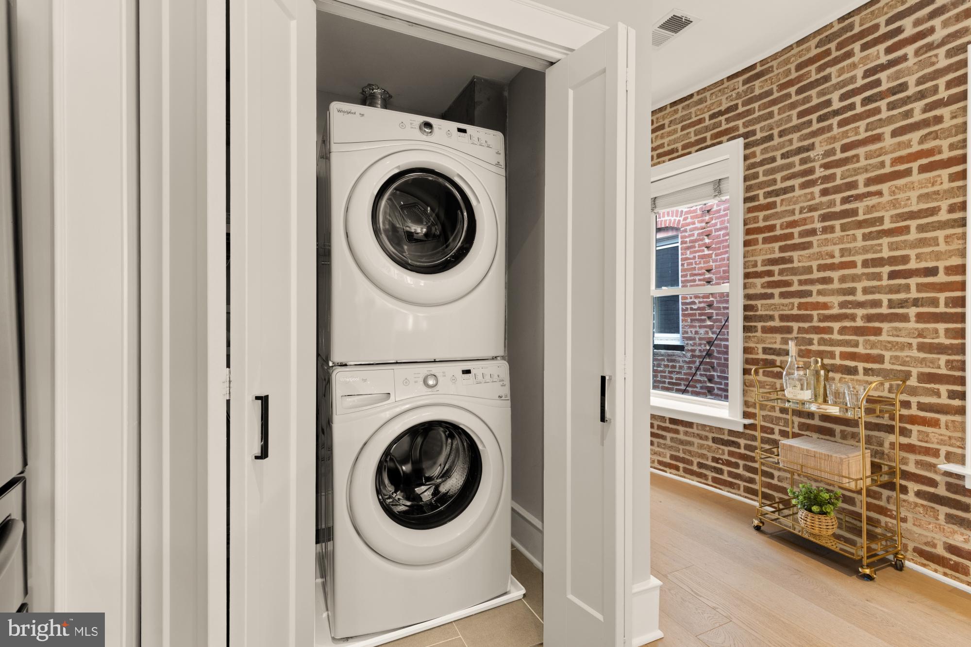 1735 1ST STREET NW 2