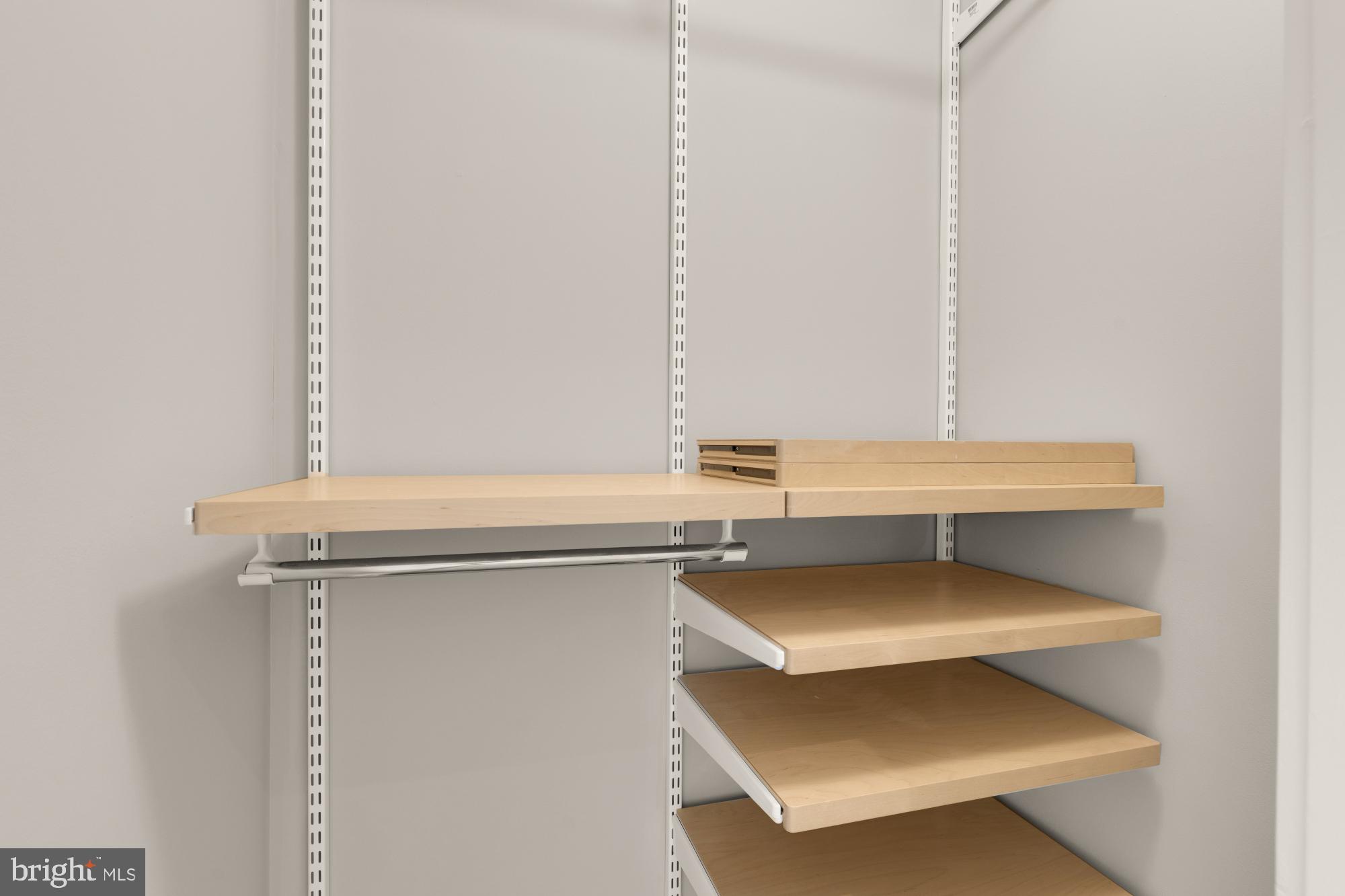 1735 1ST STREET NW 2