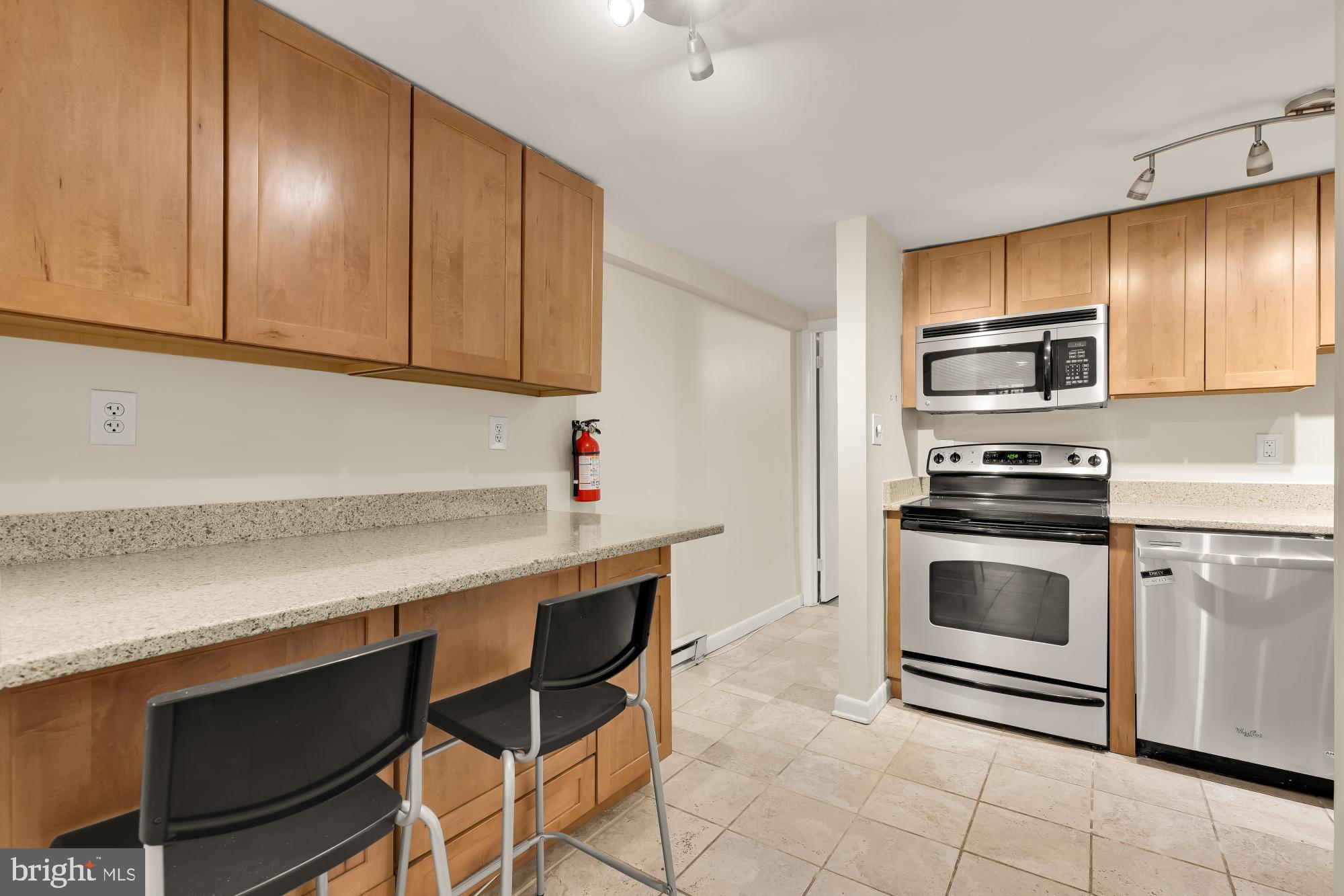 650 E STREET NE BASEMENT