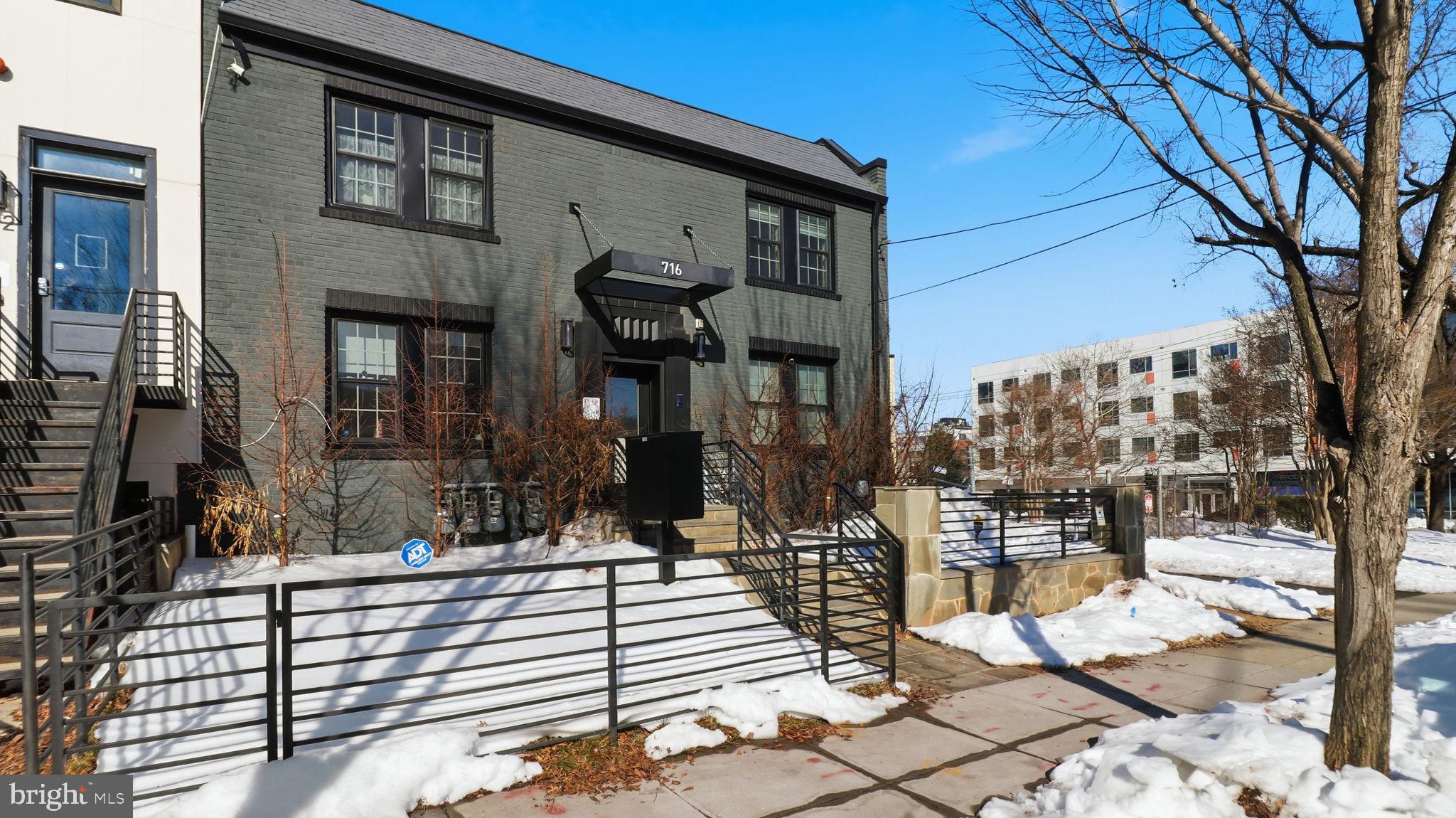 716 KEARNY STREET NE 5
