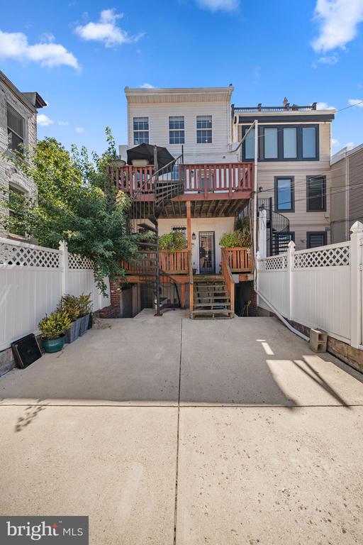 30 T STREET NE 2