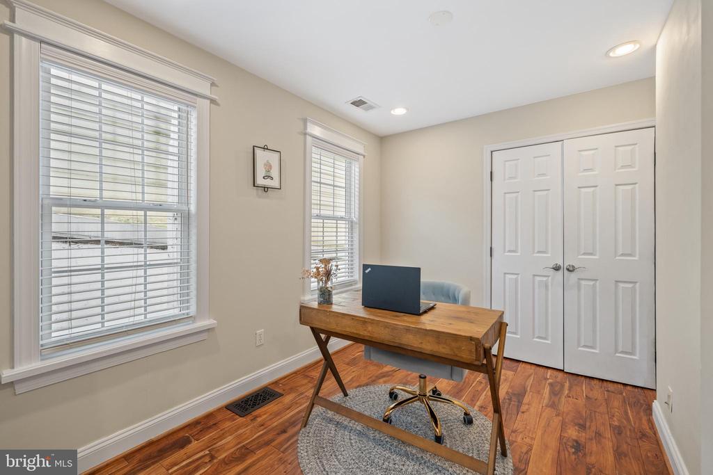 30 T STREET NE 2
