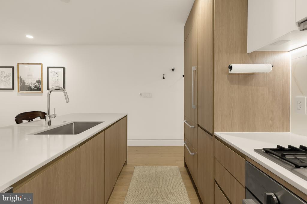 4013 DAVIS PLACE NW Unit: 1